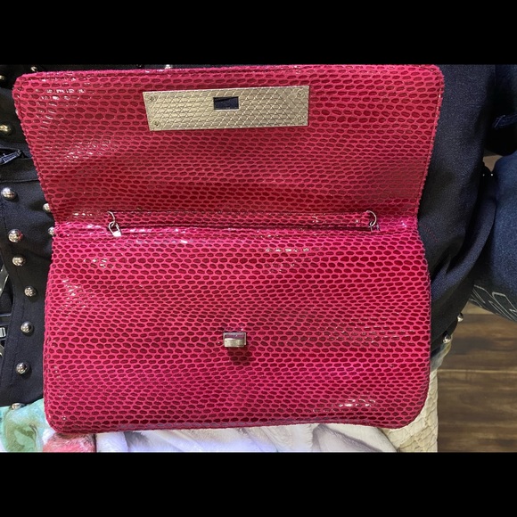 Hot pink clutch - Picture 4 of 4